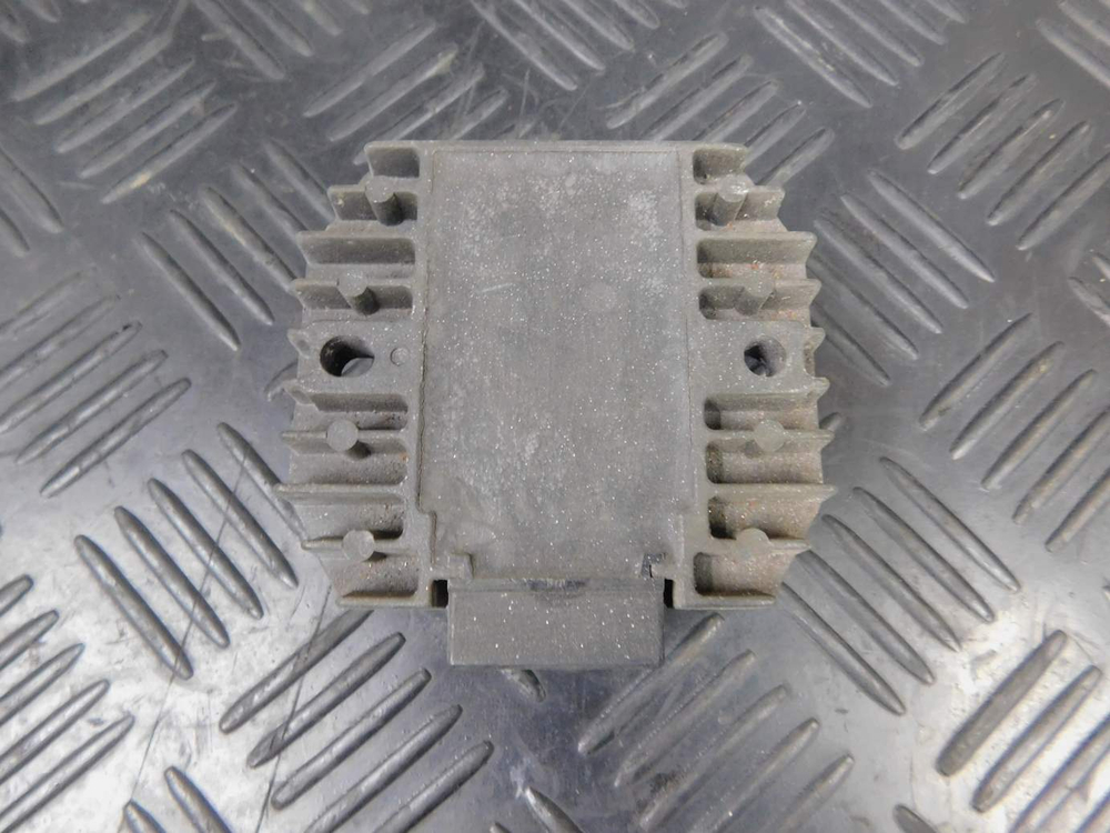 Реле зарядки Kawasaki ZZR 400 98 SH650A-12 053079