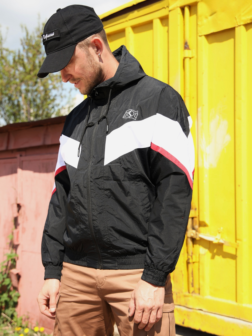 Ветровка легкая красная черная олимпийка Город Горький