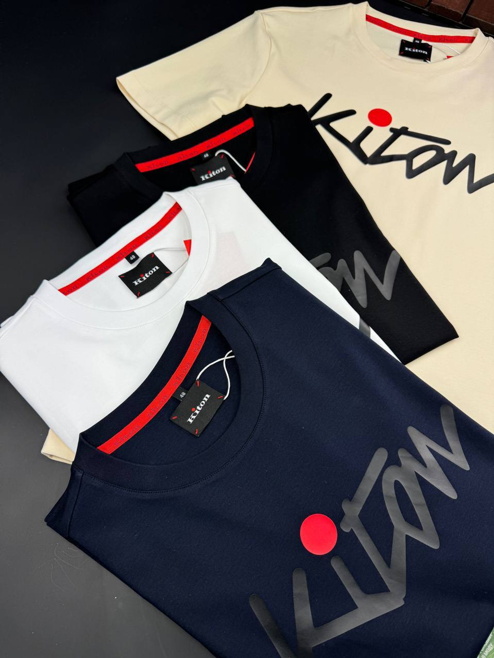 Футболка Kiton