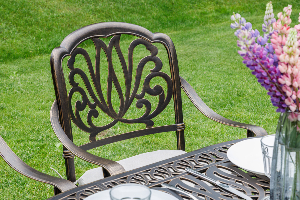 Обеденный комплект ROYAL FAMILY из литого алюминия WILHELM на 8 персон (овальный стол)