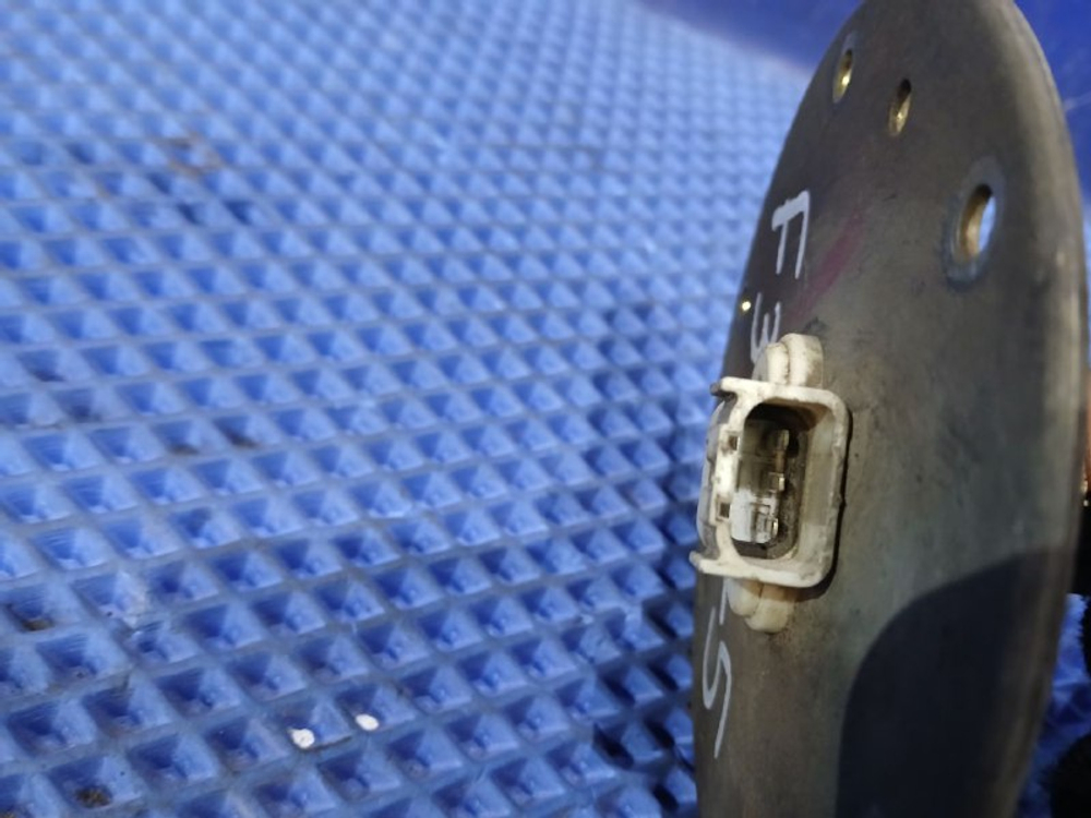 Датчик уровня топлива MITSUBISHI DIAMANTE 2000