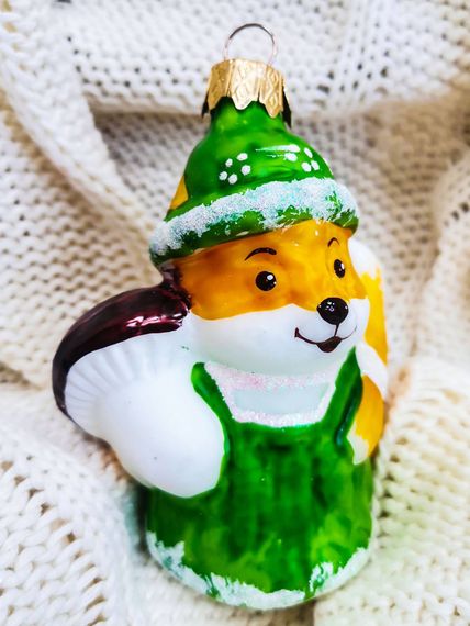 ФУ-550 Елочное украшение Белочка в шляпке 10 см., Коломеев