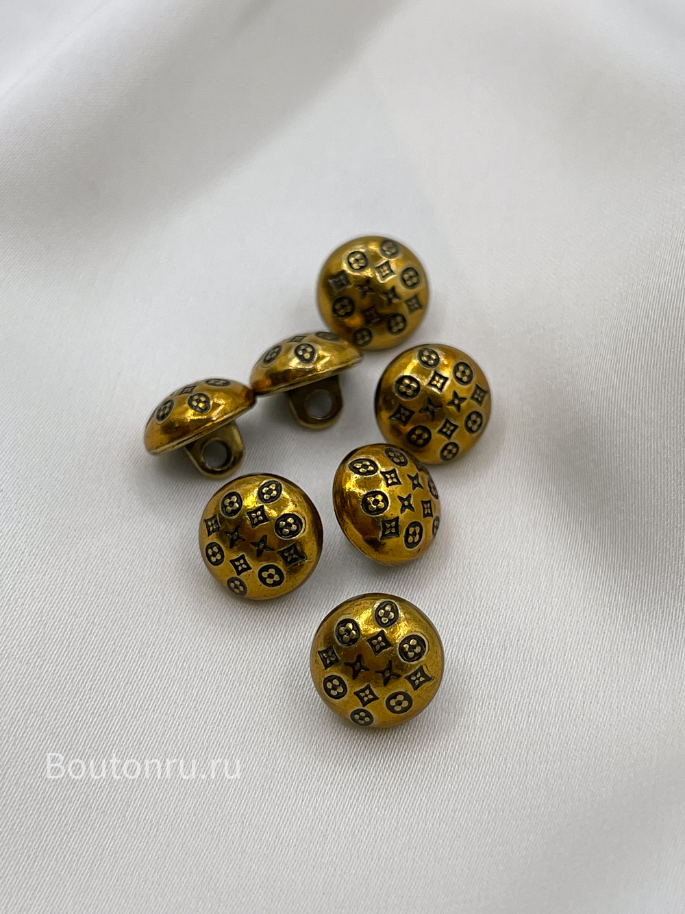 Пуговицы ЛВ. состаренное золото (бронза)