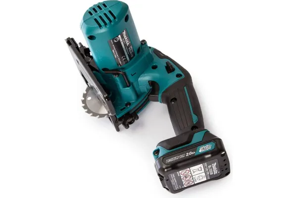 Аккумуляторная циркулярная пила Makita HS301DWAE