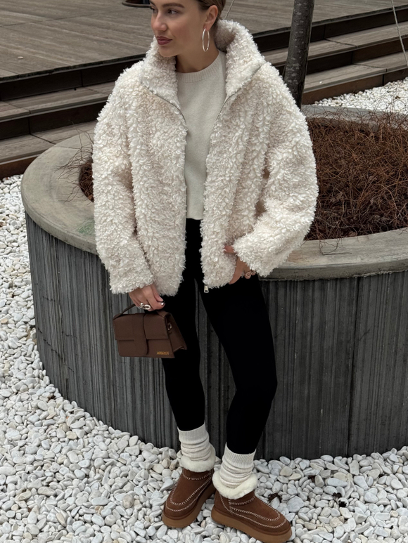 Шуба White sheep молочный