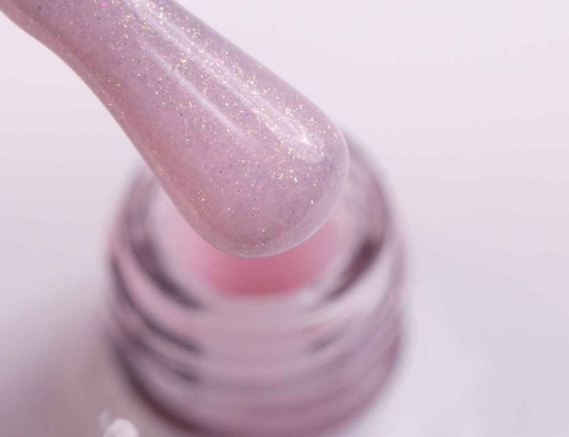 Камуфлирующая база – преимущества, функции и правила нанесения