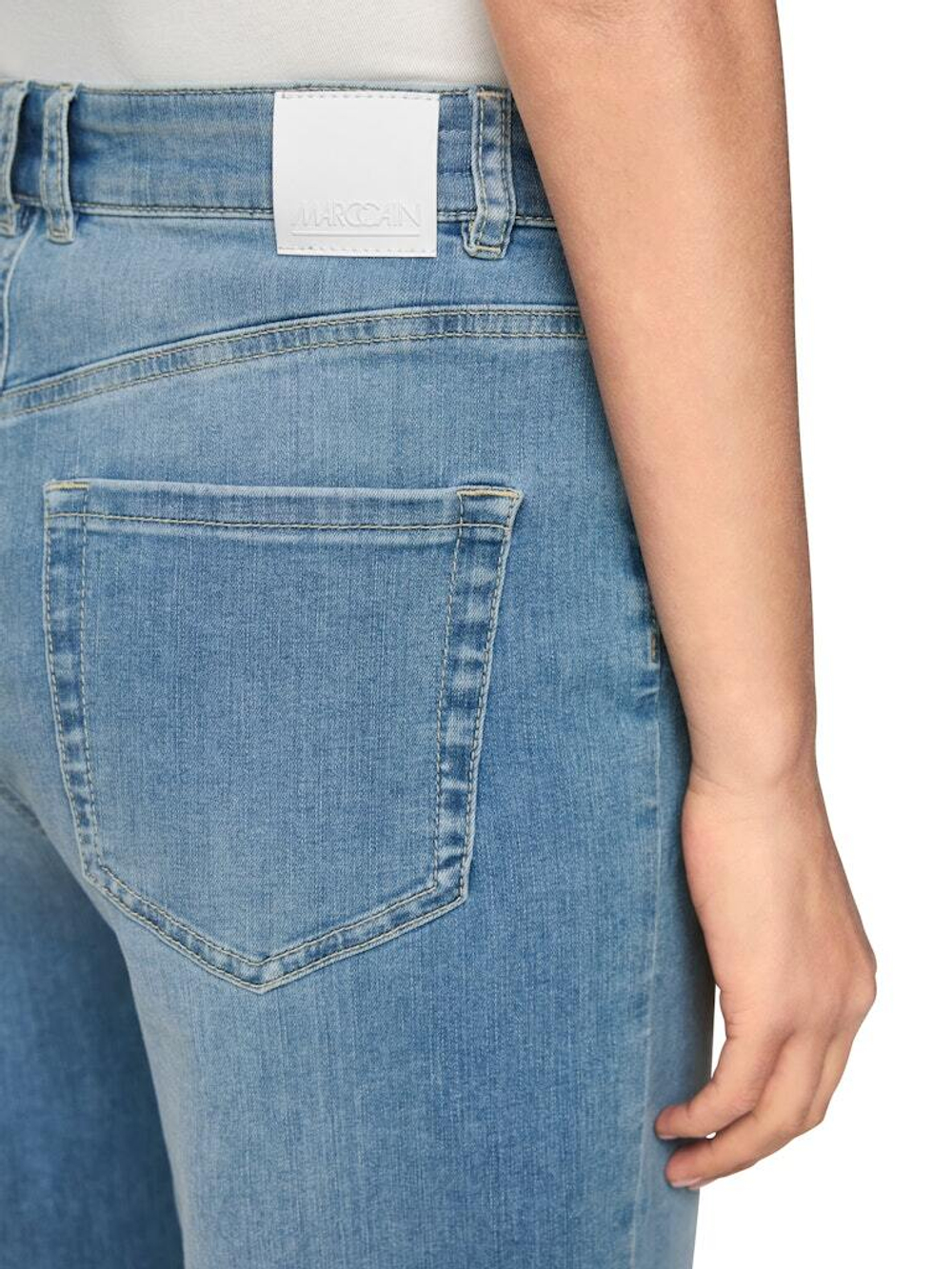 AP 82.23 D51 WARRI  джинсы