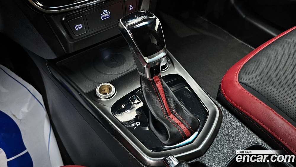KG Mobility (Ssangyong) Very New Tivoli Бензин 1.5 2WD (04.2020)