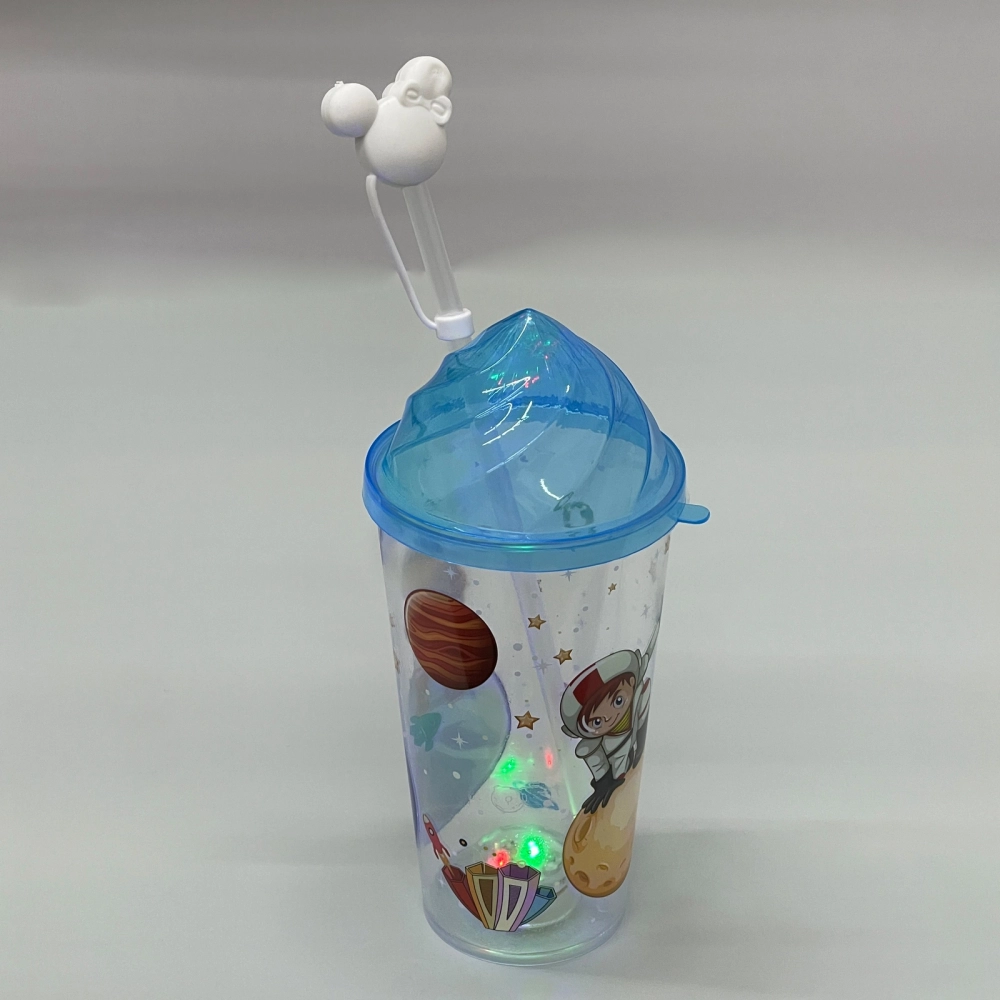 Стакан пластиковый 500мл «Космонавт» с трубочкой