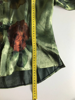 Блузка оригинального дизайн, визуально на 44 размер