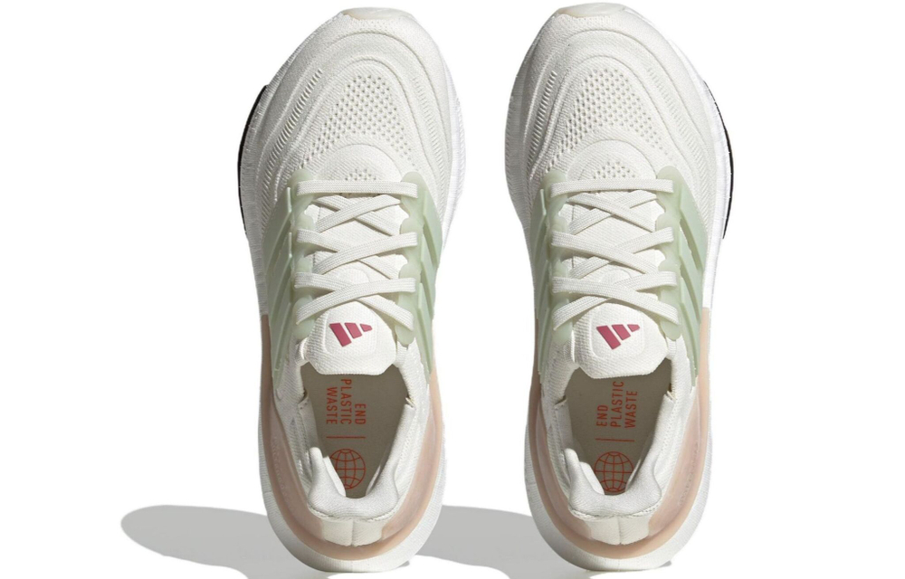 Кроссовки Adidas Ultraboost Light (Женская размерная сетка)