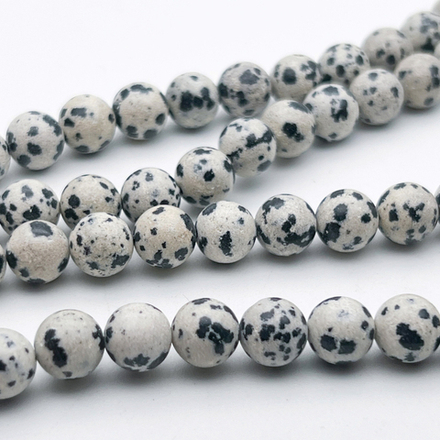 "Далматин" бусины, диаметр около 8,5-8,7 мм, цена за 22 шт (1/2 нити)