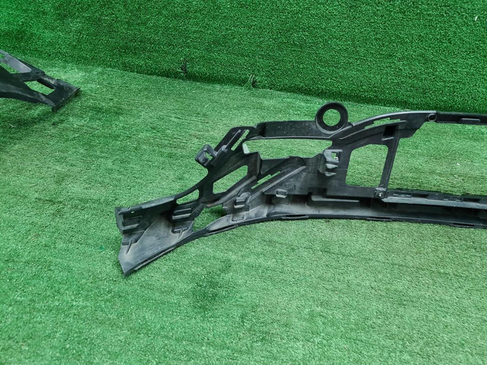 Кронштейн перед. бампера Mercedes E W213 20-23 AMG