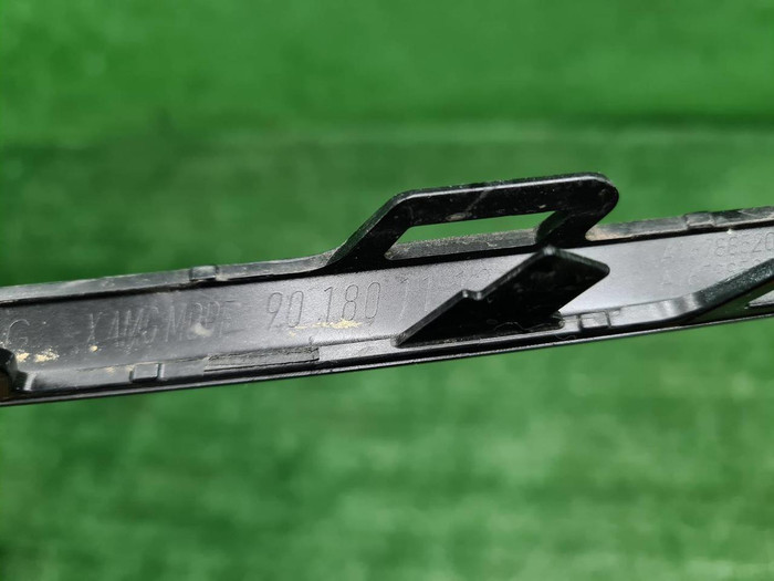 Молдинг перед. бампера Mercedes GLS X167 19-24 AMG