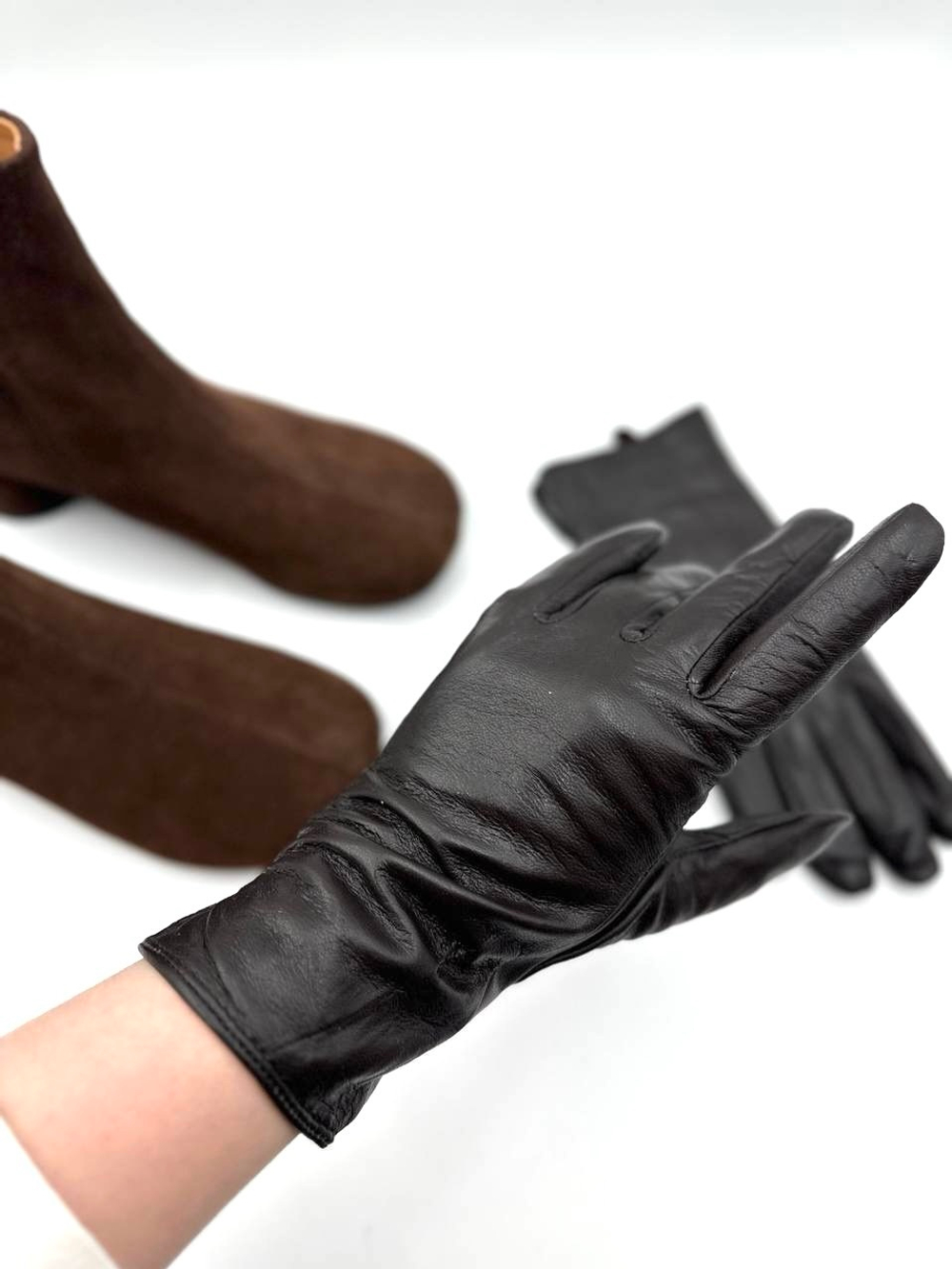 Перчатки кожаные короткие