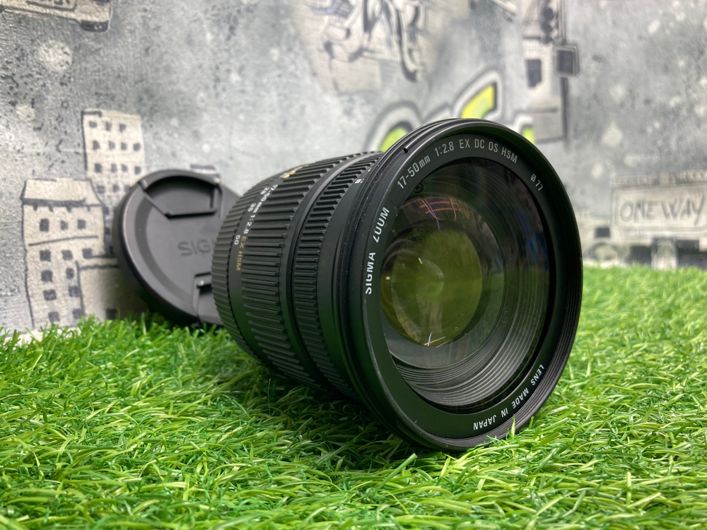 Sigma AF 17-50mm 2.8 EX DC OS HSM Nikon F