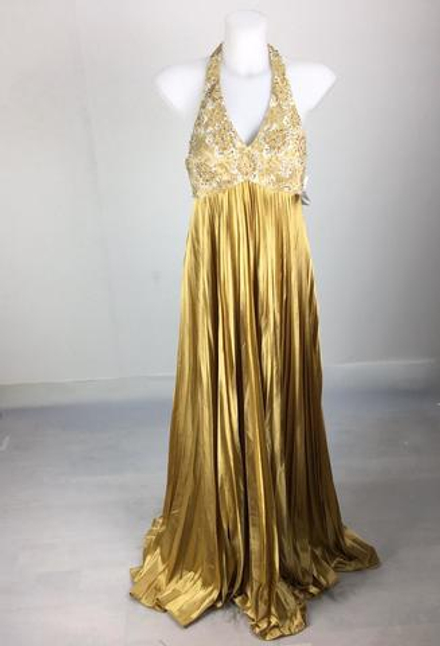 Платье золотое 42/44 размер, новое