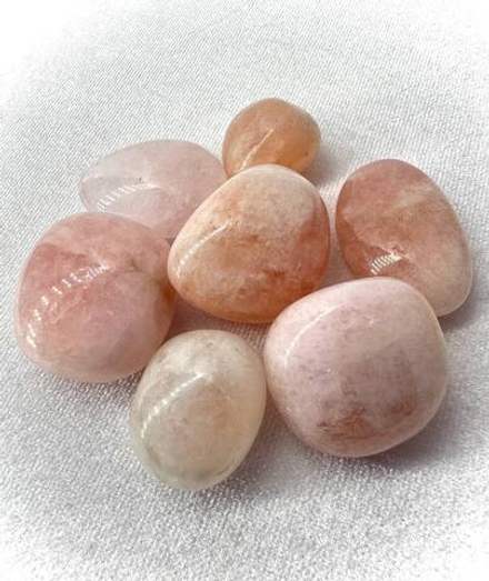 Морганит (галтовка)