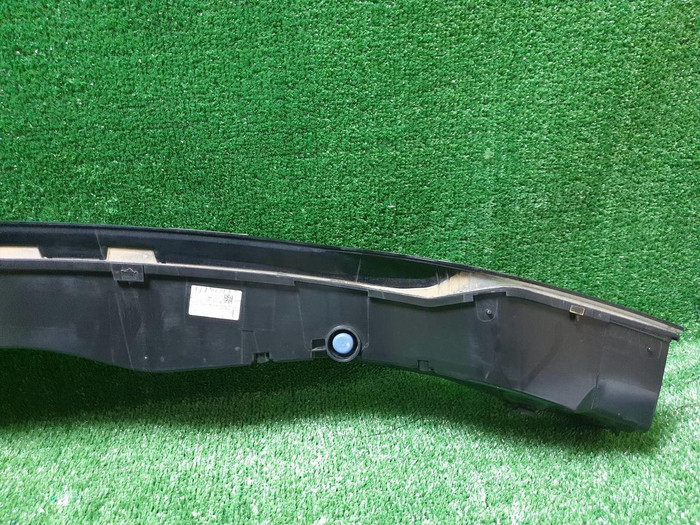 Фонарь крышки багажника Porsche Macan 95b (2018-2021)