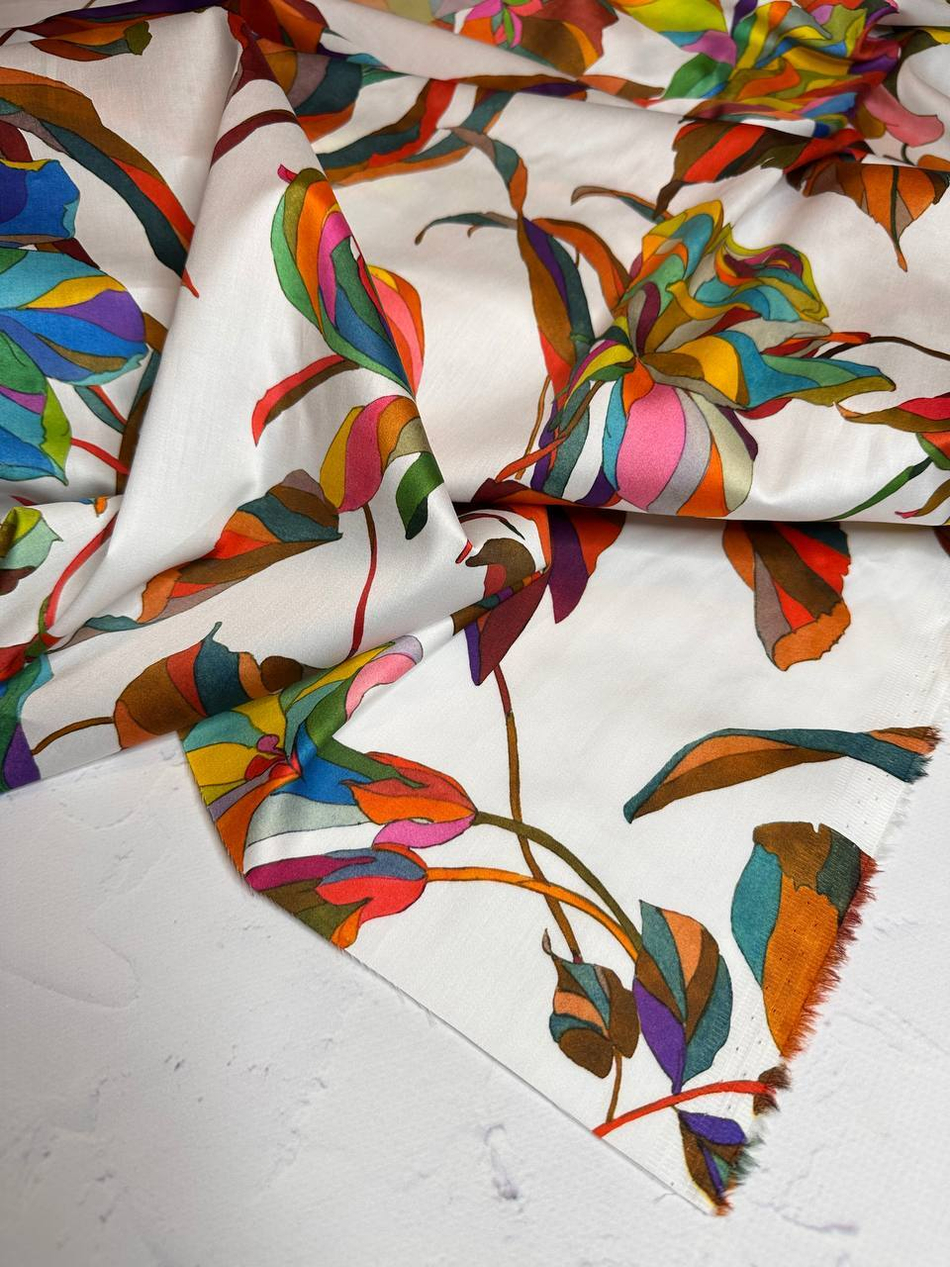 Плательно-блузочный поплин с рисунком (100%хлопок, Жемчужный белый фон/яркие фломастерные цветы, 150, 150 гр/м2)