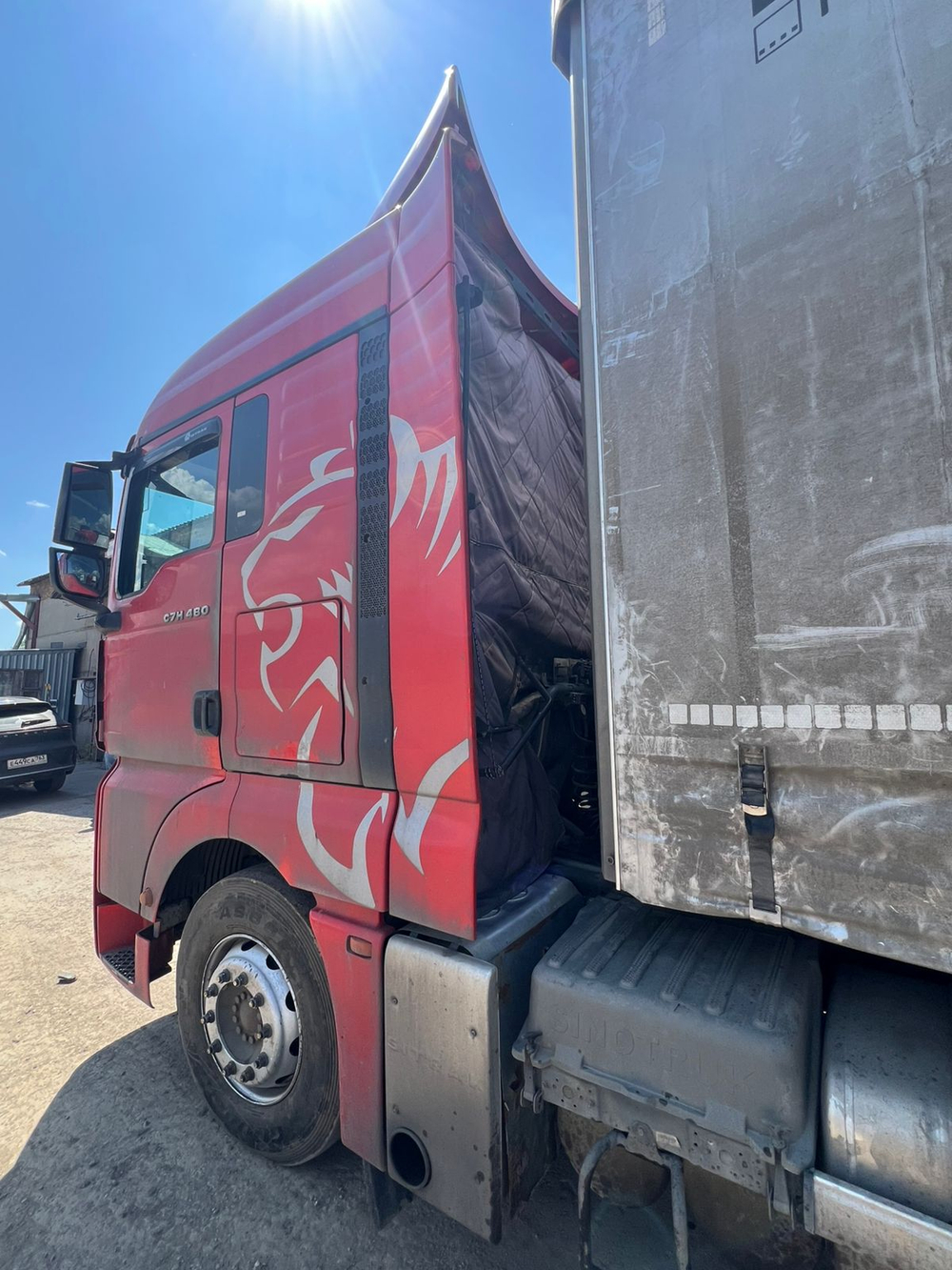 SITRAK C7H MAX 4x2 Седельный тягач ZZ4186V361HE (Дизельный, 12,4 л, 480 л.с., АТ)