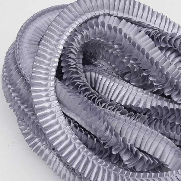 Лента плиссированная для наградных розеток. Цвет СЕРЕБРО. Код цвета 34С.