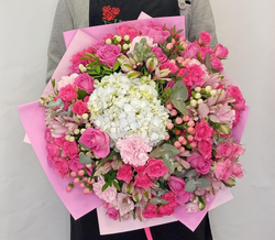 Букет с гортензией Нежный флер