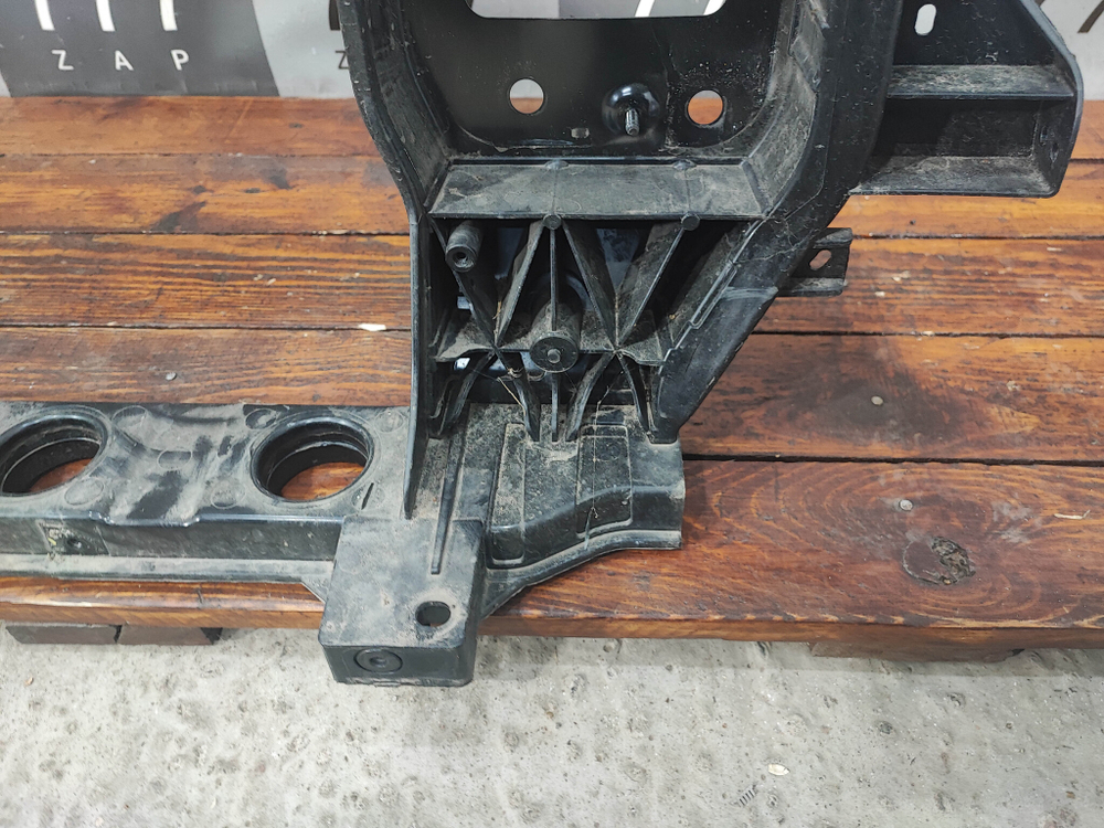 Панель передняя Hyundai Santa Fe 4 (TM) 20-нв Б/У Оригинал 64101S1500