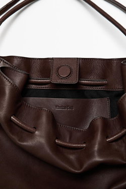 Massimo Dutti Сумка с оборками из кожи наппа, коричневый