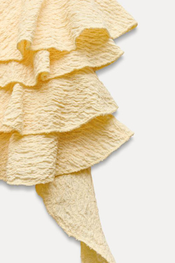 ZARA УКОРОЧЕННЫЙ ТОП ИЗ РЕЛЬЕФНОЙ ТКАНИ С ГОРЛОВИНОЙ ХАЛТЕР И ВОЛАНАМИ, ЖЕЛТЫЙ