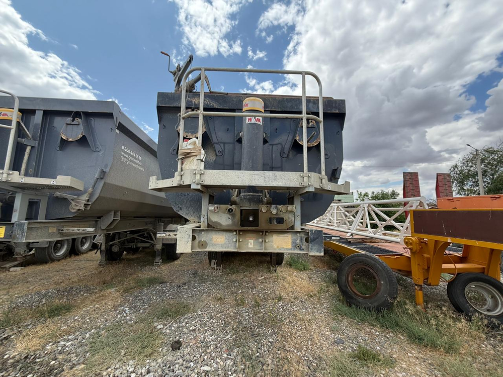 Grunwald 9453 Полуприцеп самосвальный 9453-0000010-50