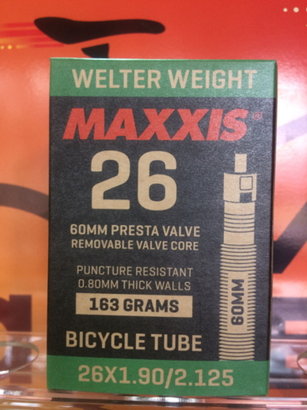 Камера Maxxis Welter Weight 26x1.90/2.125 0.8 мм вело нип. 60 мм (IB63464300) Тайвань