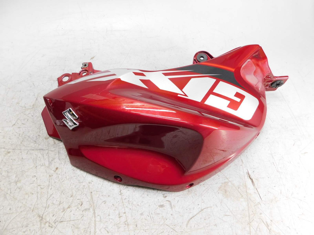 пластик боковой правый Suzuki Gixxer 150 44192-34J00