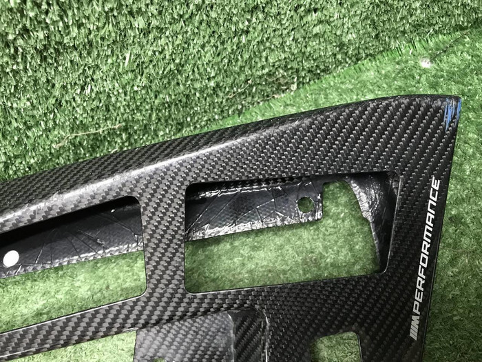 Накладка переднего бампера BMW M5 F90 (2020-н.в.)