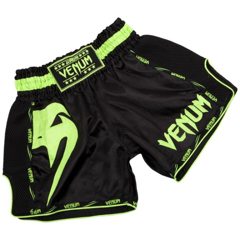 Шорты Muay Thai Venum Giant  черные с салатовым