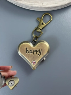 Часы с карабином и цепочкой