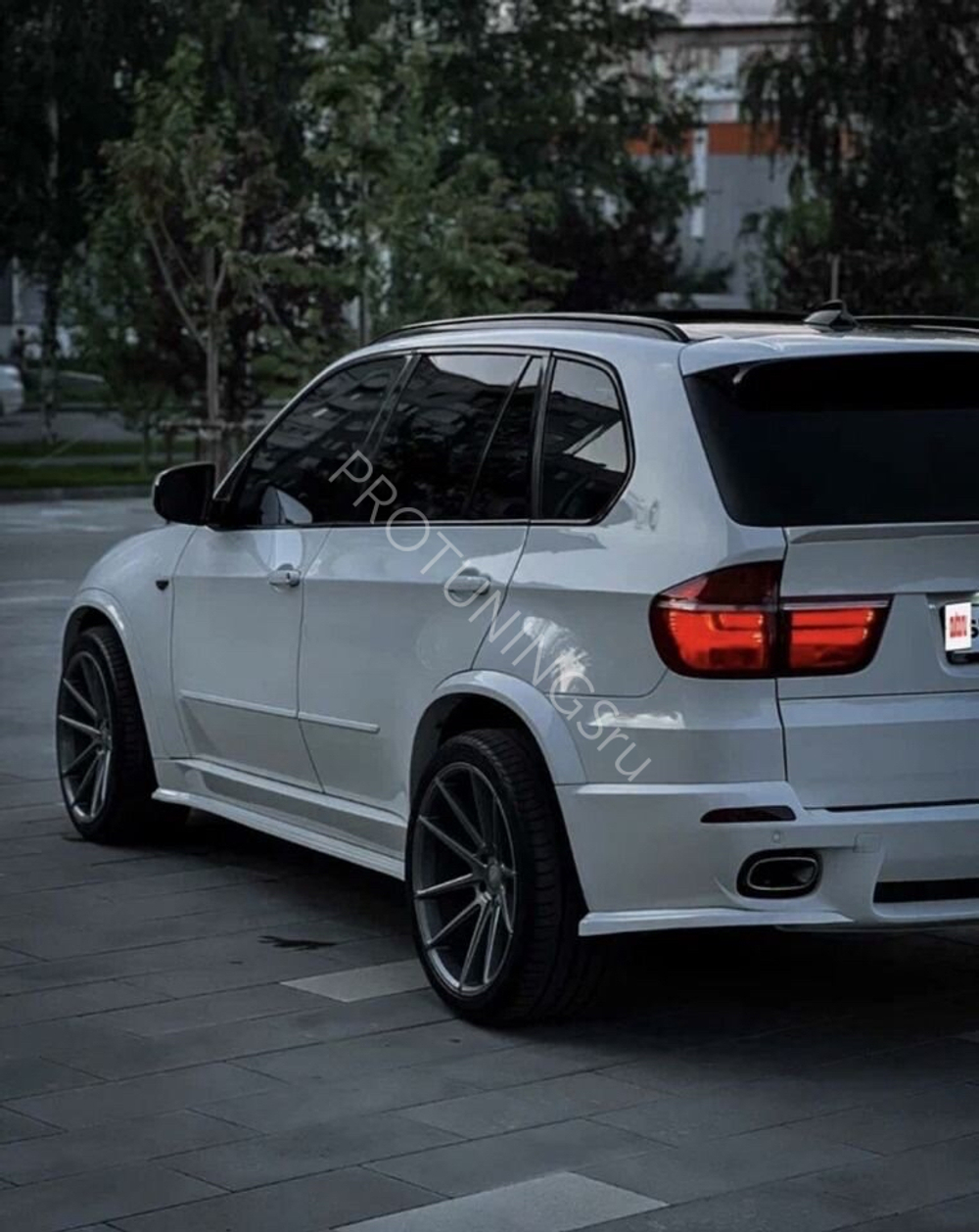 Комплект аэродинамического обвеса BMW X5 E70 дорестайлинг (2006–2010) — M-стиль