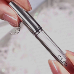 CLIO Baby Tap Tap Lip Brush