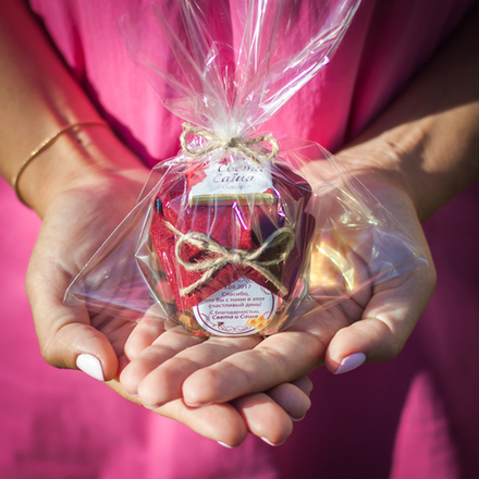 Набор комплиментов для гостей на свадьбе: бонбоньерка с медом (140 г) + именная шоколадка (15 г)