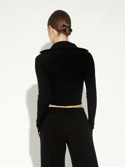 Женский свитер черного цвета из шерсти и кашемира - фото 5