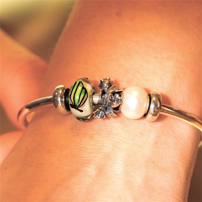 Бусина "Ландыш"