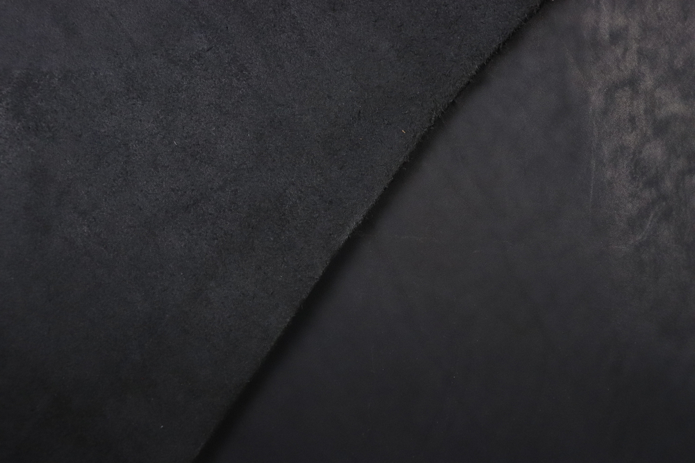 4+ чепрак черный