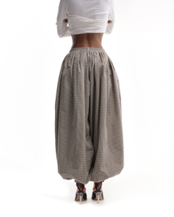 Брюки бананы в клетку