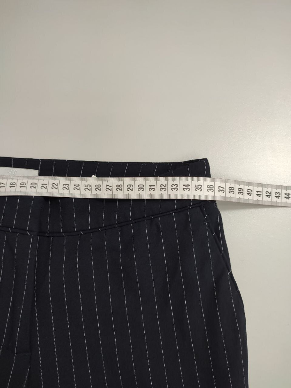 Брюки H&M в полоску 38 размер