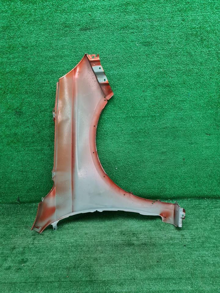 Крыло переднее левое Lada Vesta (2015-н.в.) Cross