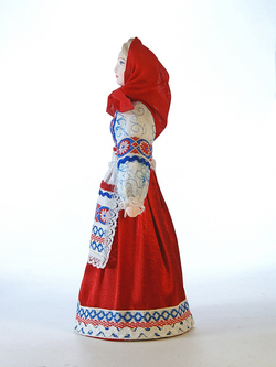 Кукла коллекционная в девичьем мещанском костюме.