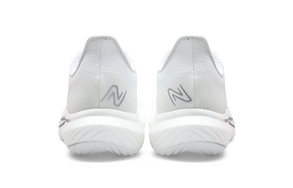 Кроссовки New Balance Fuelcell Rebel V3