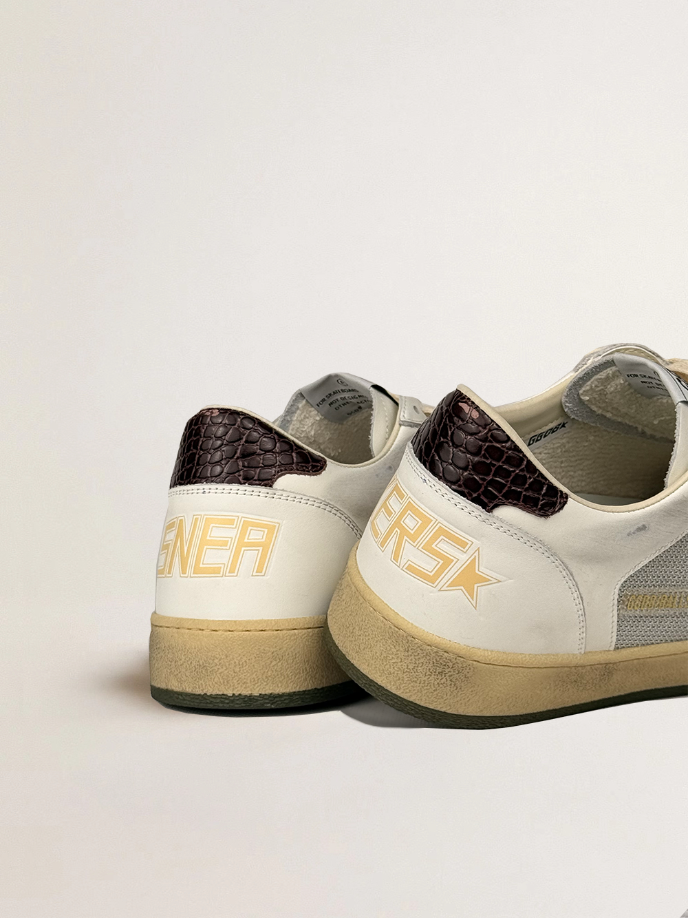 Men's Ball Star in vintage white with green star and croco print heel tab
