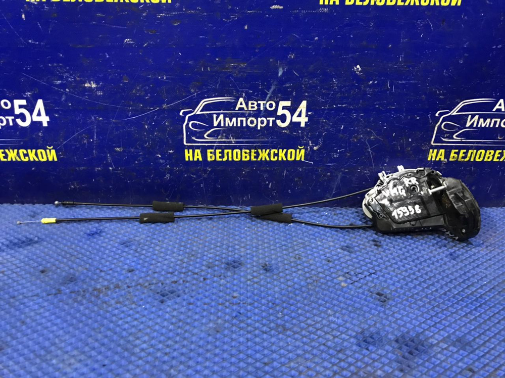 Замок двери задней правой SUBARU LEVORG 2014-2020