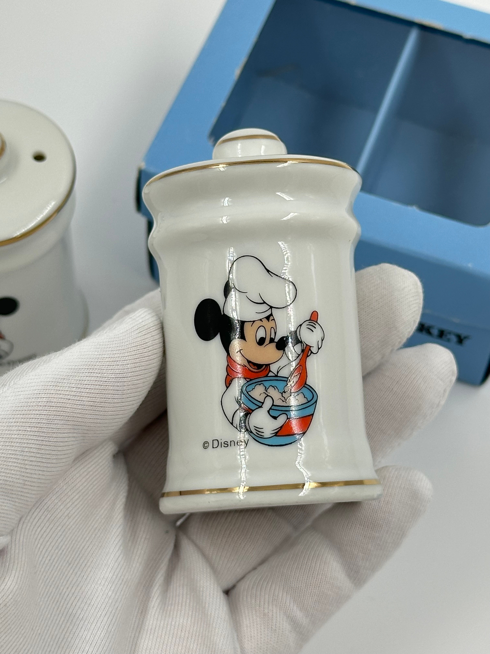 Набор из солонки и перечницы Микки Маус